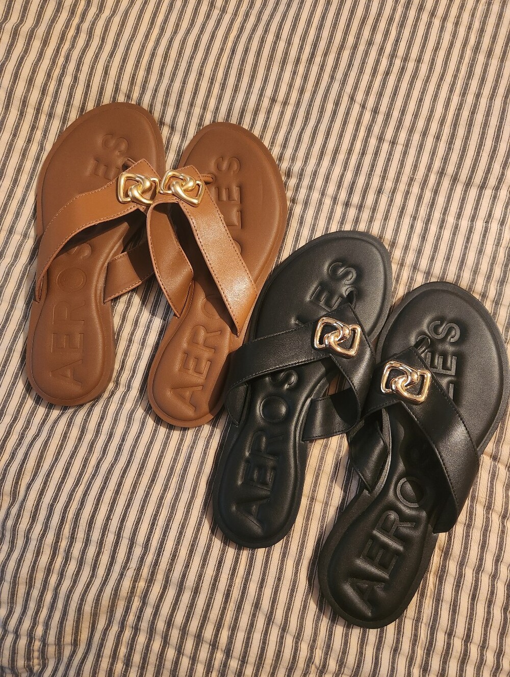 Aerosoles NEW Leather Slide Sandals with Gold Accent - Black And Tan
